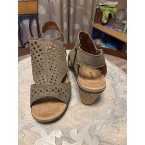 Rockport Cobb Hill Wedge Sandals 9